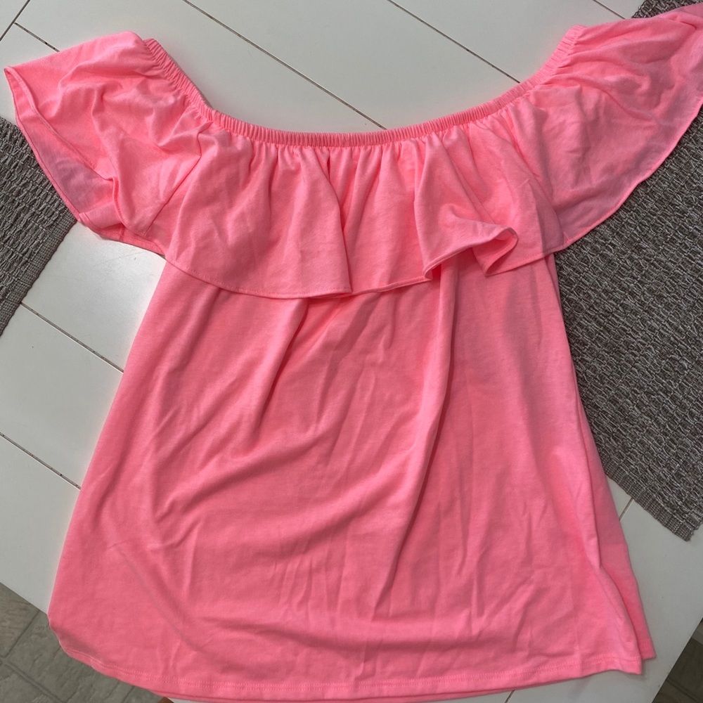 NWOT off the shoulder Lilly Pulitzer top